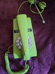 Retro style phone