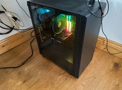 Gaming Pc and Samsung Moniter