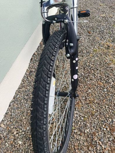 Girls bike