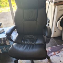 executive office chair