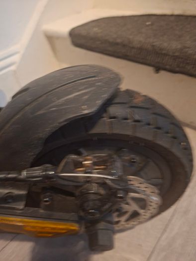 Electric scooter