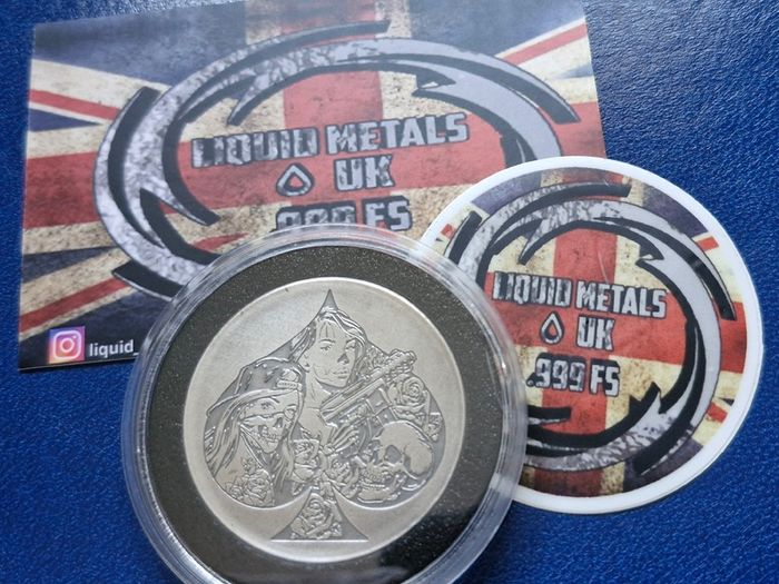 Liquid Metals These Streets .999  silver 30 Gram Round UK