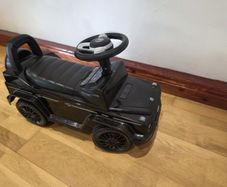 Kids ride-on Mercedes