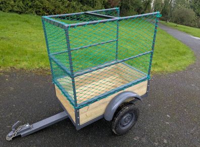 Small trailer ideal for bales/turf/recycling