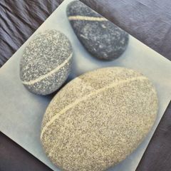 Canvass Picture of Large Pebbles