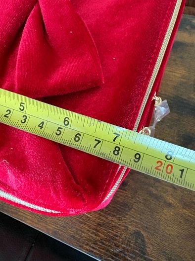 Estee Lauder Red Velvet Bow-Tie Train Case New