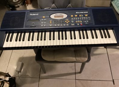 Roland EM-20 Creative Keyboard, 61 keys music creation in excellent condition for its age.