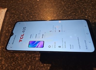 Tcl 405