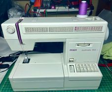 PFAFF Dualmatic 955-1 Sewing Machine with IDT(Upper walking foot) - Just serviced - Excellent condition