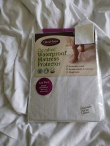 Cleve mama crib size mattress protector new