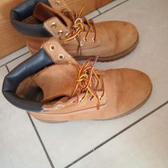 Pair Timberland Beige SUEDE LEATHER Boots