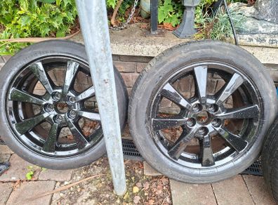 Alloy wheels