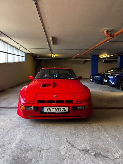 Porsche 924 Carrera GT Replica