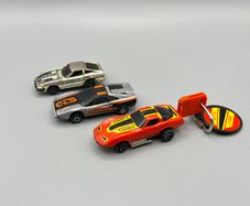 1980 Kidco Burning Key 3 x Cars Corvette, Ferrari, Datsun with Key - Working