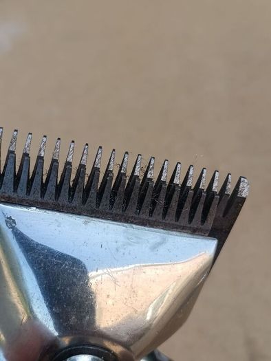 3 x Vintage Hand Hair Clippers