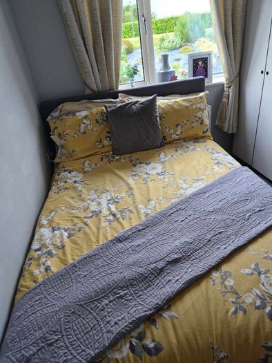 Bed and mattress
