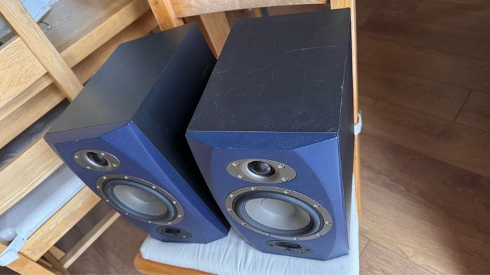 Tannoy Reveal 5A