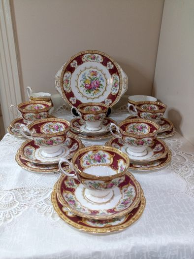Vintage 21 piece Tea Set Royal Albert Lady Hamilton, Bone China