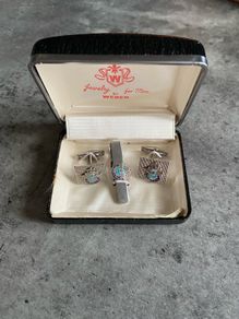 Cuff link & tie bar set