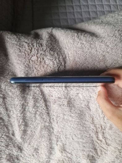 Job Lot of 4 Smartphones - ALL WORKING (samsung, TCL, Huawei, Alcatel) - Damaged/Cracked