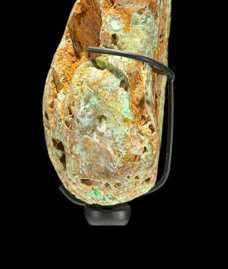 Mineral Form - Green Smithsonite