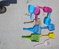Plastic scoops