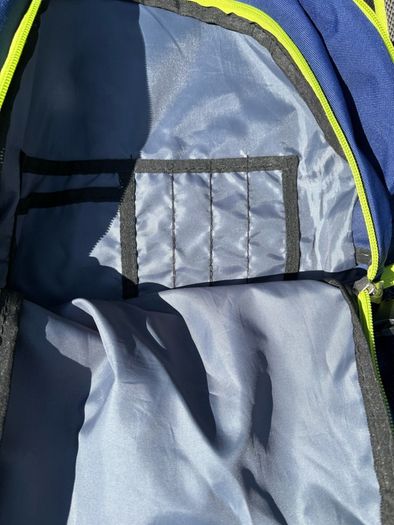schoolbag/backpack