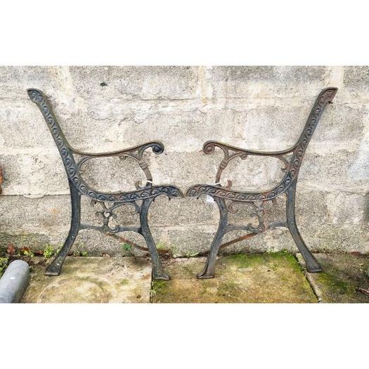 Cast Iron Bench Ends KAS1106