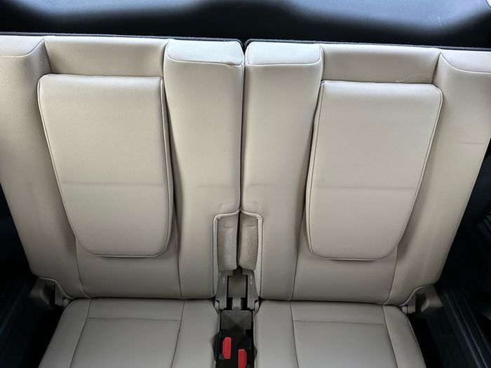 2017 Land Rover Discovery Sport HSE 7 Seater