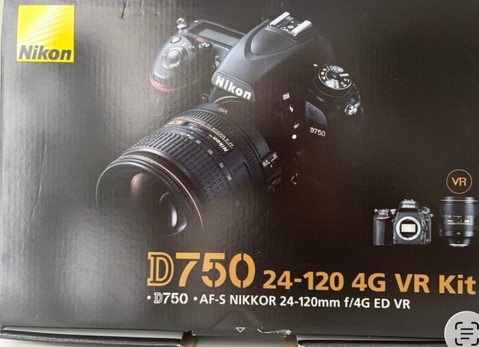 Nikon 750D