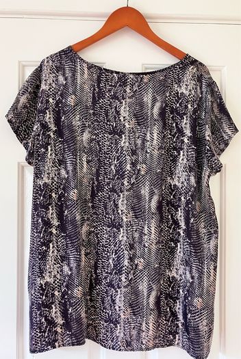 BNWT Size 16/18 Soyaconcept Navy&Beige Top