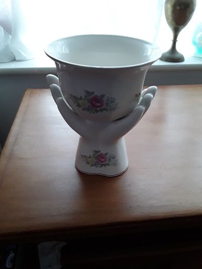 ceramic flower pot