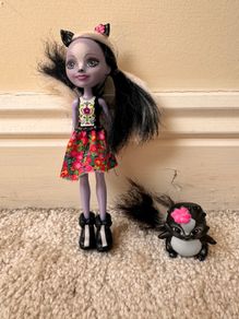 Mattel Enchantimals Sage Skunk Doll & Pet Used Please see photos