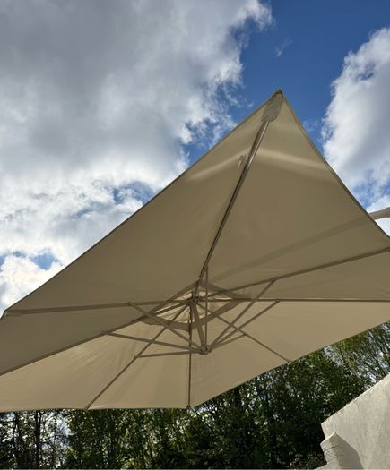3m overhanging parasol