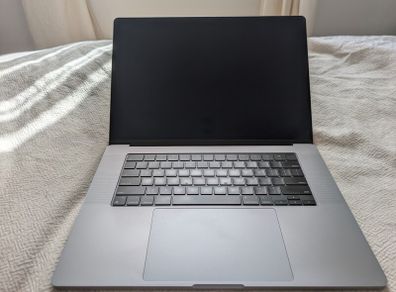 Macbook Pro 16" M2 Pro, 32GB, 512GB