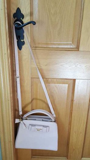 Samantha Vega cross body
