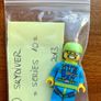 Lego minifigure Skydiver - Series 10 (2013) Image 3