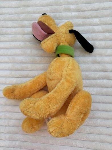 Disney Pluto Plush Doll Stuffed Animal Toy Official Store approx. 45 cm. his neck is too loose Tag is damaged Please see pictures