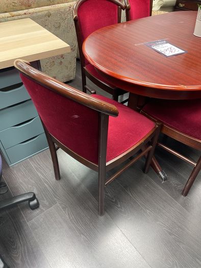 table and 6 chairs