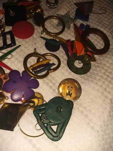 Broken Jewellery