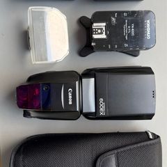 Canon Speedlite 600ex + Flash Trigger For Canon + charger and battery