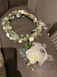 Flower girl head piece and bracelet