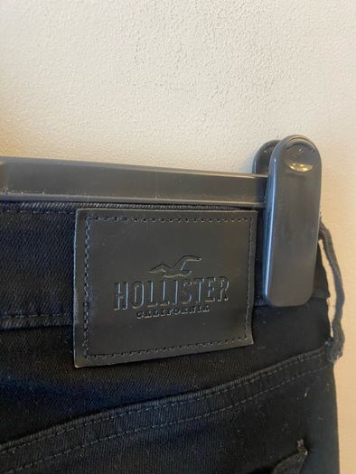 Hollister black ripped jeans (W30)