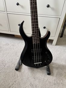 Bass Guitar Marcus Miller M2