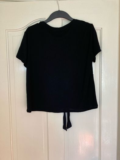 Accesorize black tie front top