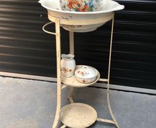 wash stand