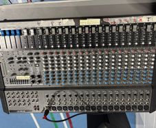 proel M1500 24 channel powered desk with soft case