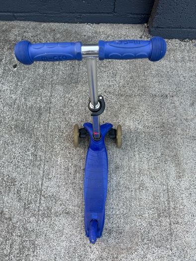 Micro Scooter