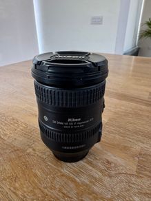 Nikon Af-s Dx Nikkor 18-200 F/3.5 - 5.6 Ed Vr Lens