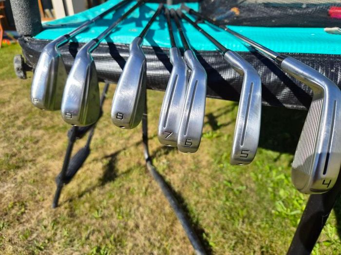 KASMAX P770 Forged Irons 4 to PW Stiff Steel Shafts in Excellent Condition